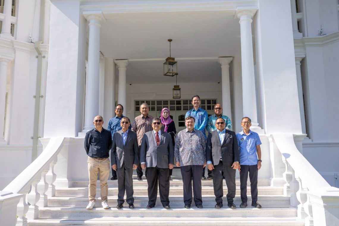 Sesi Lawatan Ke Seri Negara